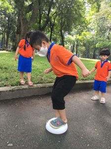 285463280 700547804548108 8342105676911490707 N