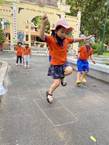 Z4225999728392 368a4e785c464c81e0c1f372dc990c14