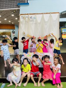 Z4582722317328 De9af6af56de82d5b72f70070db15951